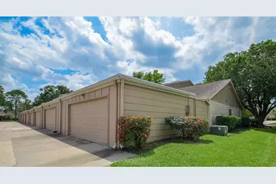 11636 Village Place Drive #321, Houston, TX 77077 - Photo 27