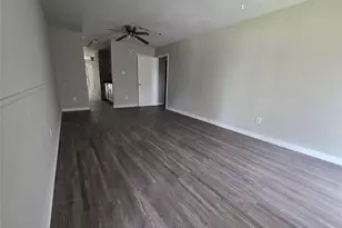 12738 Shannon Hills Dr, Houston, TX 77099 - Photo 5