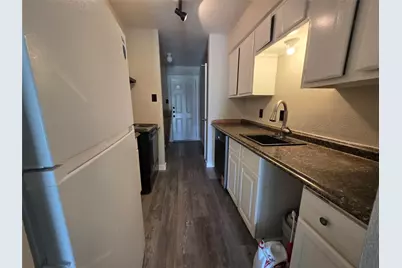 12738 Shannon Hills Drive, Houston, TX 77099 - Photo 11