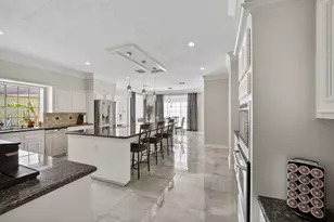 2434 Pebble Beach Dr, League City, TX 77573 - Photo 9