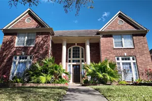 2434 Pebble Beach Dr, League City, TX 77573 - Photo 1