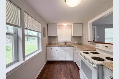 18027 W Clover Lane, Alvin, TX 77511 - Photo 11