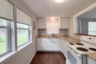 18027 W Clover Ln, Alvin, TX 77511 - Photo 11
