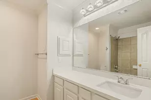 71 N Queenscliff Cir, The Woodlands, TX 77382 - Photo 25