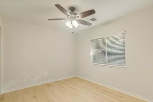 71 N Queenscliff Cir, The Woodlands, TX 77382 - Photo 23