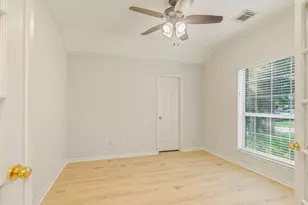 71 N Queenscliff Cir, The Woodlands, TX 77382 - Photo 13