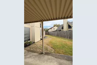 2519 Carriage Lane, Stafford, TX 77477 - Photo 25