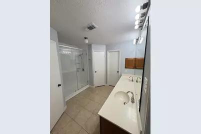 2519 Carriage Lane, Stafford, TX 77477 - Photo 17