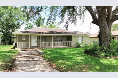 108 Chandler Drive, Baytown, TX 77521 - Photo 7