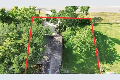 108 Chandler Drive, Baytown, TX 77521 - Photo 37