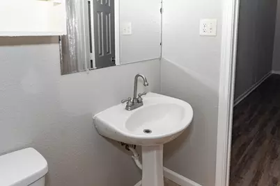 108 Chandler Drive, Baytown, TX 77521 - Photo 31