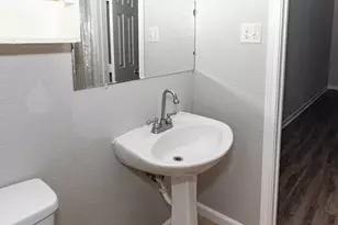 108 Chandler Dr, Baytown, TX 77521 - Photo 31