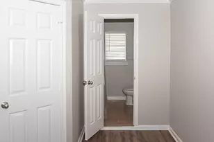 108 Chandler Dr, Baytown, TX 77521 - Photo 29