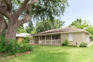 108 Chandler Dr, Baytown, TX 77521 - Photo 3