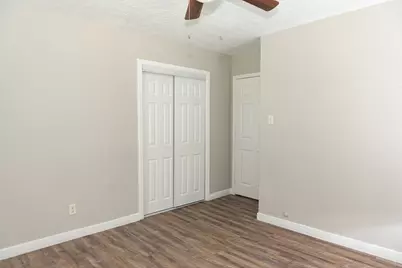 108 Chandler Drive, Baytown, TX 77521 - Photo 17