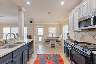 2911 Ashbrook Lane, Pearland, TX 77584 - Photo 7