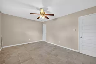 14118 Louan Ct, Sugar Land, TX 77498 - Photo 29