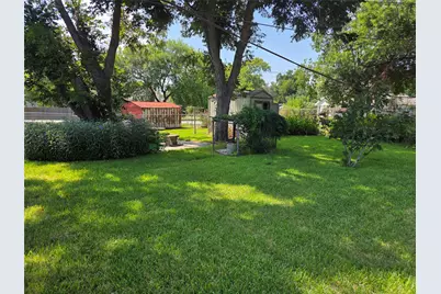 322 Elaine Street, La Marque, TX 77568 - Photo 5