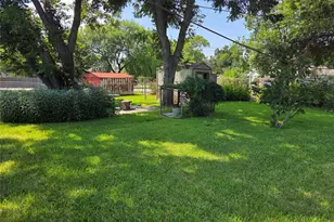 322 Elaine St, La Marque, TX 77568 - Photo 5