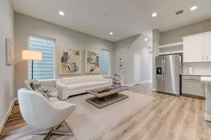 911 W 35th St, Houston, TX 77018 - Photo 7