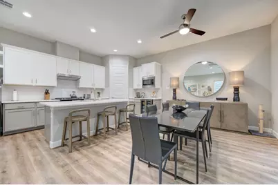 911 W 35th Street #D, Houston, TX 77018 - Photo 17