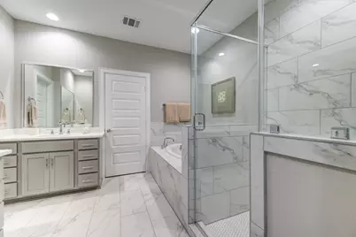 911 W 35th Street #D, Houston, TX 77018 - Photo 33