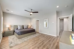 911 W 35th St, Houston, TX 77018 - Photo 29