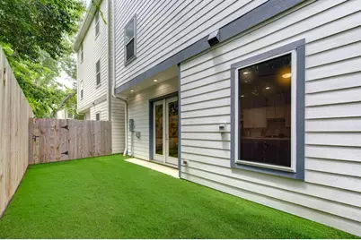 911 W 35th Street #D, Houston, TX 77018 - Photo 21