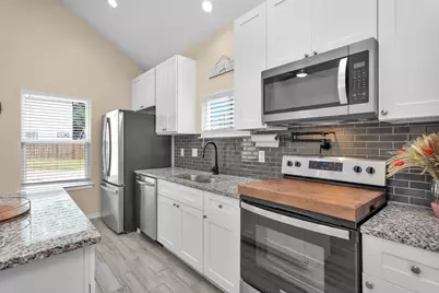 286 Westchase, Montgomery, TX 77316 - Photo 11