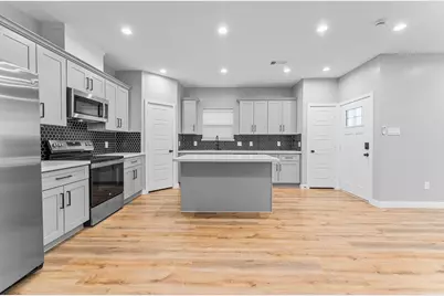 402 W Stewart Street #A, Willis, TX 77378 - Photo 7