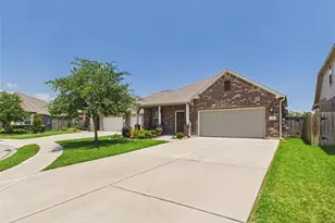 2509 Brooks River Ln, League City, TX 77573 - Photo 3