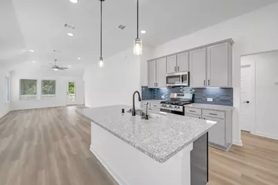 10398 Antonio Avenue, Montgomery, TX 77316 - Photo 3