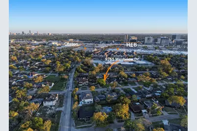 9765 Westview Drive, Houston, TX 77055 - Photo 5