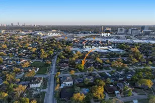 9765 Westview Dr, Houston, TX 77055 - Photo 5