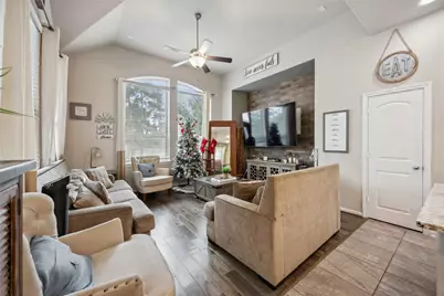 12419 Alora Bluff Trail, Humble, TX 77346 - Photo 5