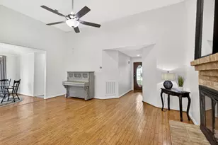 9206 Kirkleigh St, Spring, TX 77379 - Photo 7