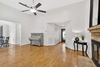 9206 Kirkleigh Street, Spring, TX 77379 - Photo 7