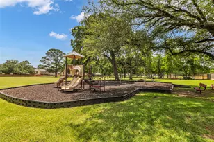 9206 Kirkleigh St, Spring, TX 77379 - Photo 37