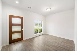 770 Dewberry Rd, La Marque, TX 77568 - Photo 3