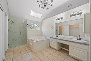 11123 Gatesden Dr, Tomball, TX 77377 - Photo 19