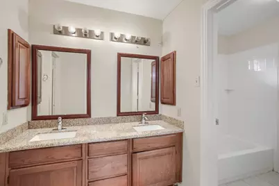 13435 Chipman Glen Drive, Houston, TX 77082 - Photo 17