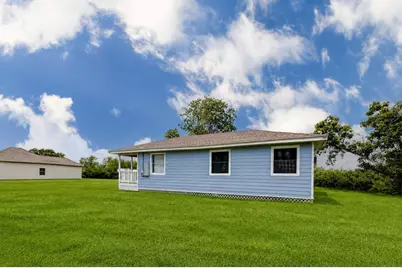 839 S Pine St, Rosharon, TX 77583 - Photo 17