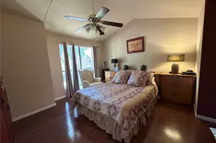 2110 Wilcrest Dr, Houston, TX 77042 - Photo 11