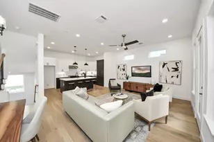 717 Marcella St, Houston, TX 77091 - Photo 11