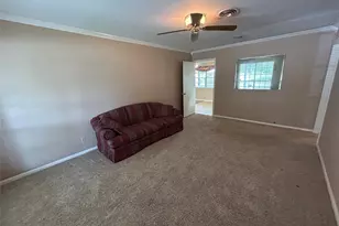 503 Garden Way Ln, Pasadena, TX 77503 - Photo 7