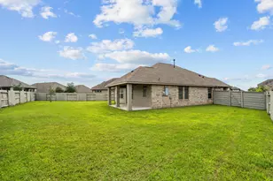 2011 Oak Leaf Ct, Manvel, TX 77578 - Photo 23