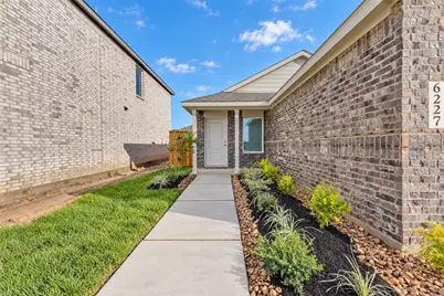 6227 Pelly Place, Baytown, TX 77521 - Photo 3