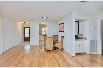 2711 Quail Valley East Drive, Missouri City, TX 77489 - Photo 3