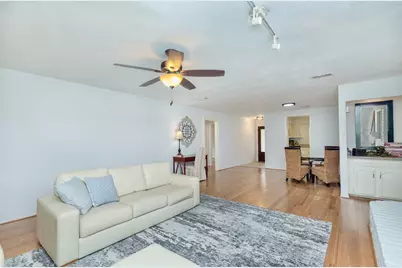 2711 Quail Valley East Drive, Missouri City, TX 77489 - Photo 11
