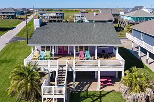 2300 Martinique, Port Bolivar, TX 77650 - Photo 3